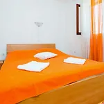 Fontana Πανσιόν 3*